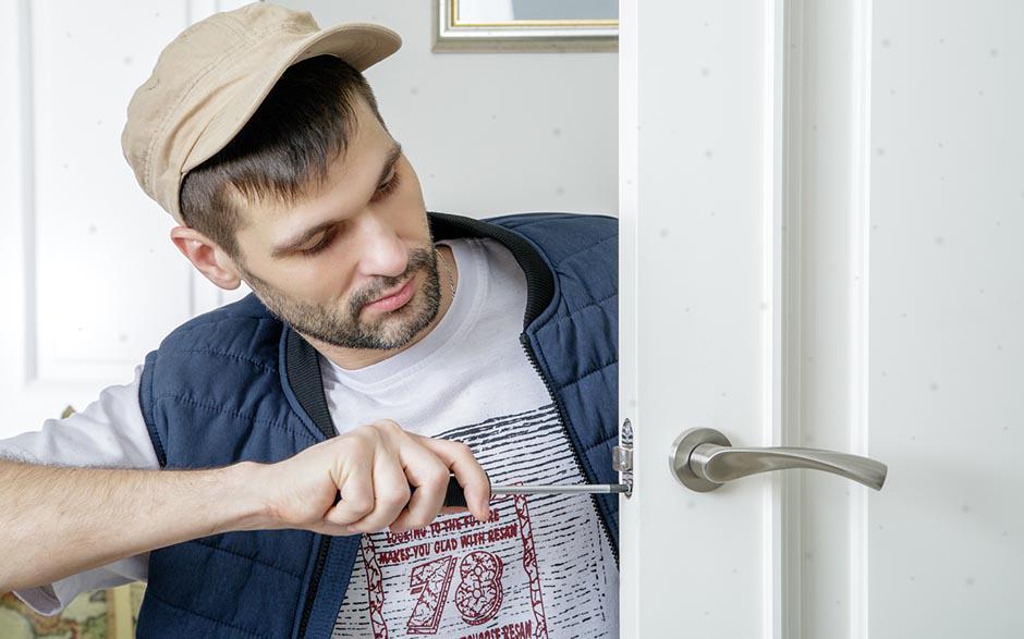  changer une serrure de porte Ris-Orangis